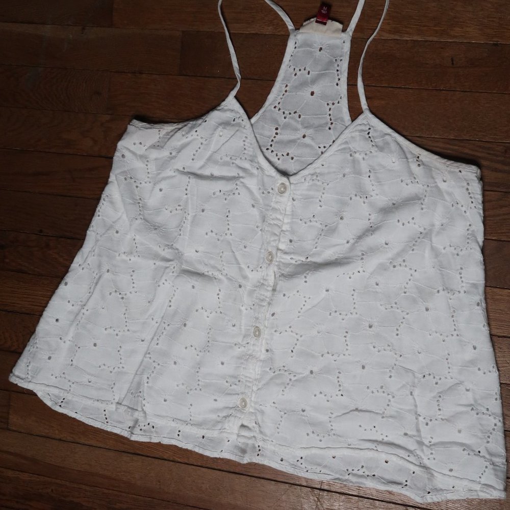 SO White Lace Crop Tank Top (Size M)